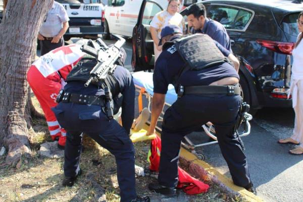Camioneta atropella a mujer sobre la avenida Cuauhtémoc en Veracruz
