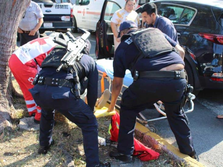 Camioneta atropella a mujer sobre la avenida Cuauhtémoc en Veracruz