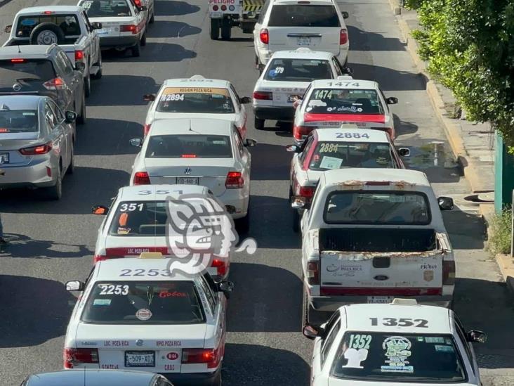 Taxistas de Poza Rica y Coatzintla que alteren tarifas podrían perder concesión