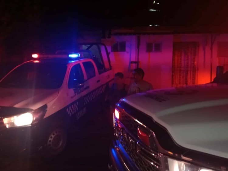 Incendio consume  vivienda en Ciudad Olmeca, en Coatzacoalcos