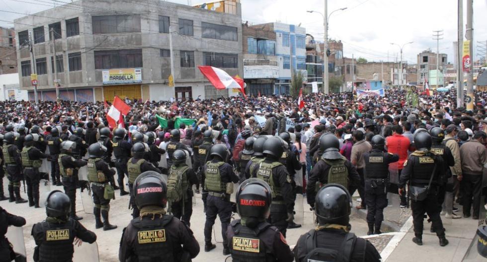 Perú declara estado de emergencia tras centenar de protestas contra el gobierno Boluarte