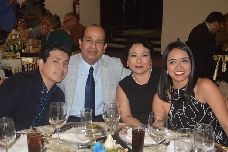 Zulema Ragel y José Luis Peregrina celebran sus bodas de oro