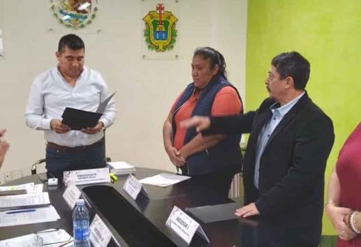 Toma protesta regidor de Ixtaczoquitlán, tras 11 meses recluido por caso Jacinto Romero (+Video)