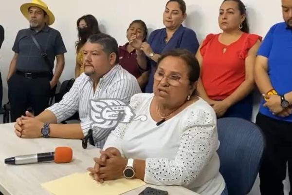 Ilegal, huelga de sindicalizados en Minatitlán; tienen 24 horas para liberar palacio