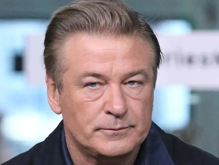 Acusan a Alec Baldwin por homicidio involuntario en Nuevo México 