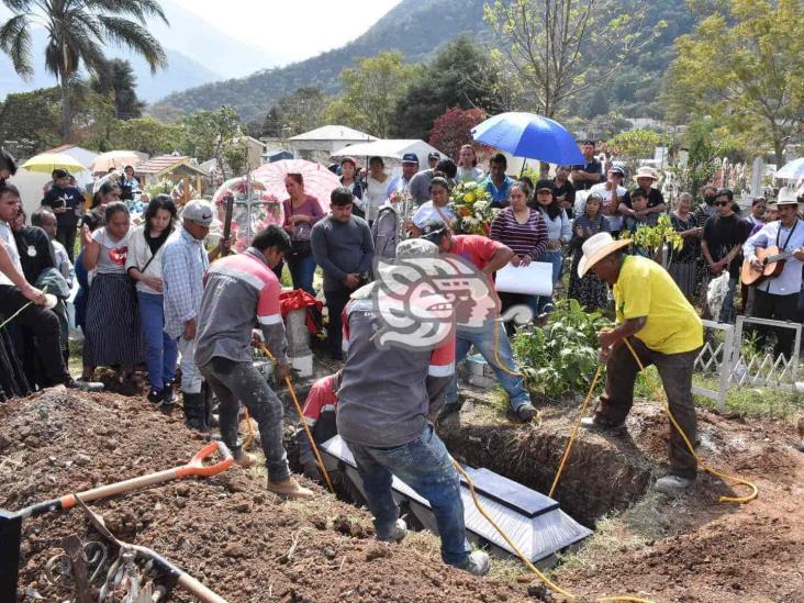 Sepultan a Joel, estudiante privado de la vida tras asalto en Veracruz (+Video)