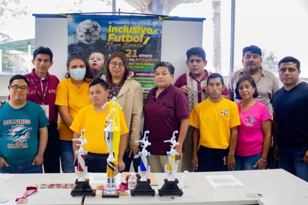 Alistan torneo inclusivo de futbol 7 en Minatitlán