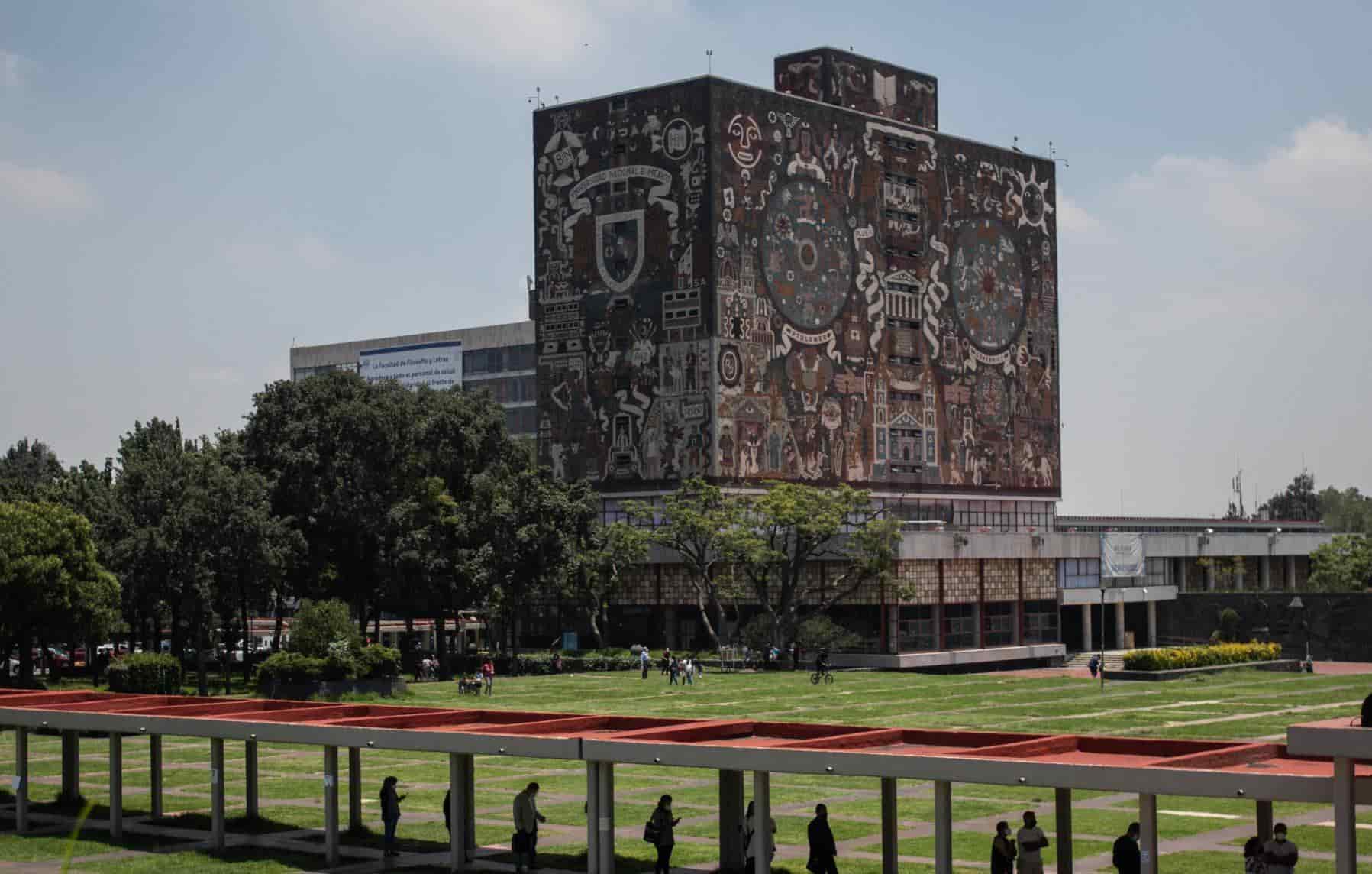 Estudiante de la UNAM obtiene suspensión para evitar el pago del diplomado de titulación