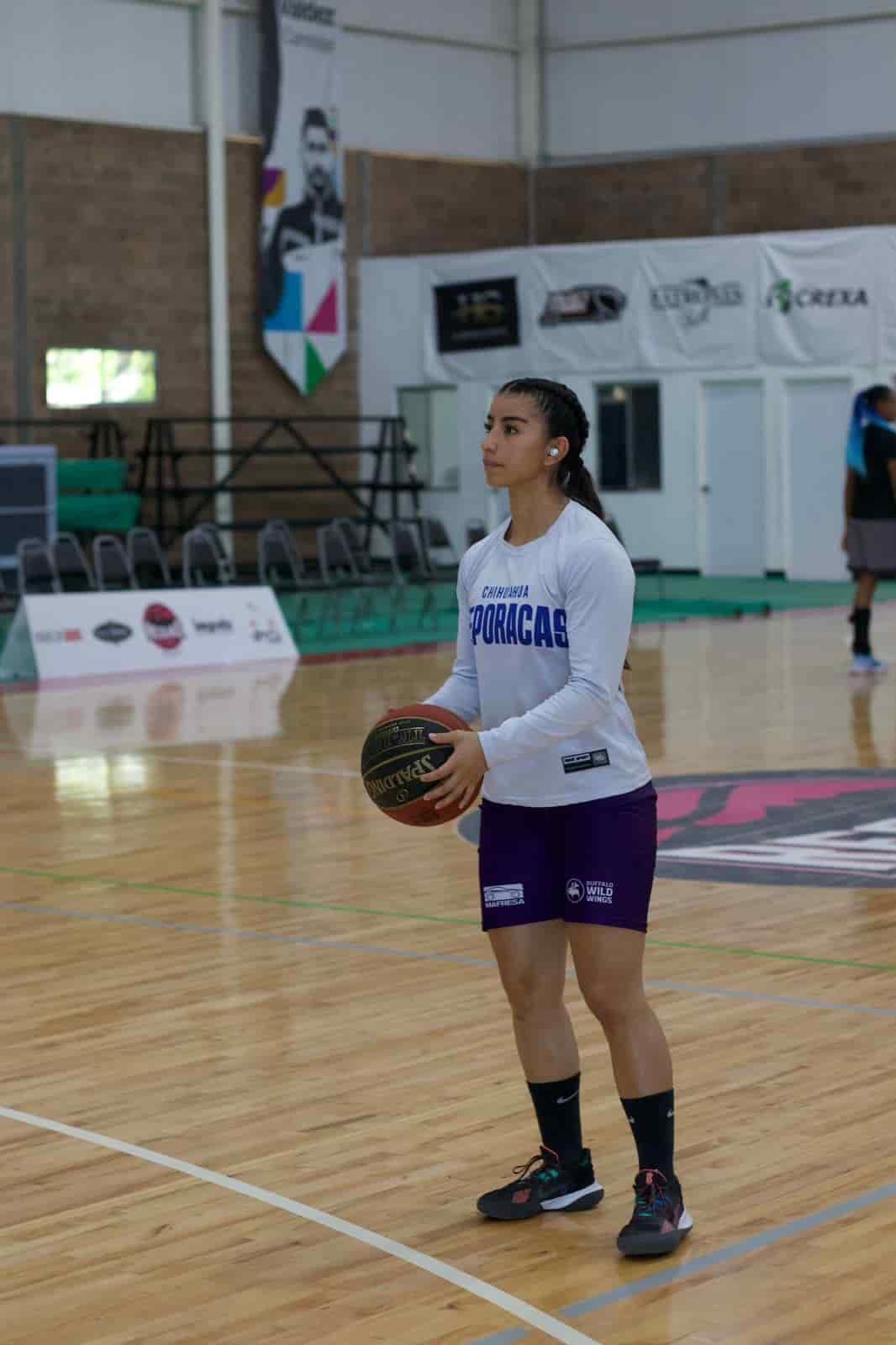 Se integra Abdi Jahdai a los Halcones Rojos Femenil