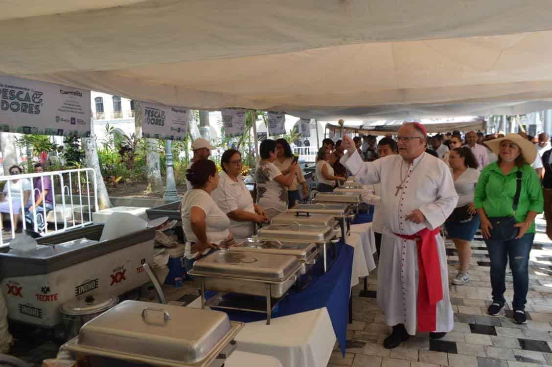 Realizan muestra culinaria pescadores en Veracruz