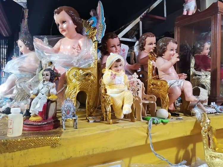 Esperan repunte en ventas de ropones para Niño Dios