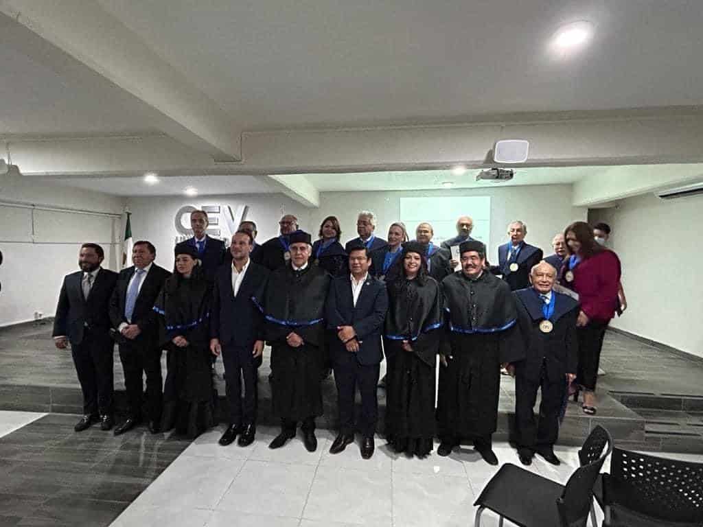 Entregan Doctorado Honoris Causa a profesionales de Veracruz