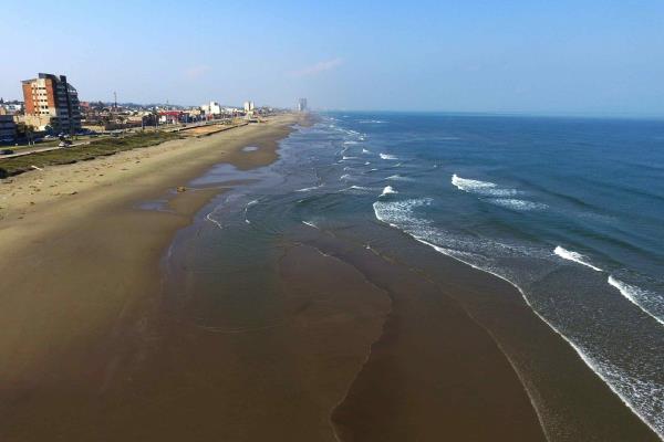 Se retrae la playa en Coatzacoalcos
