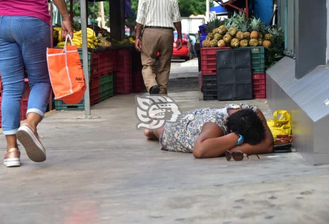 Mujeres beben más que los hombres, pero son discretas: AA