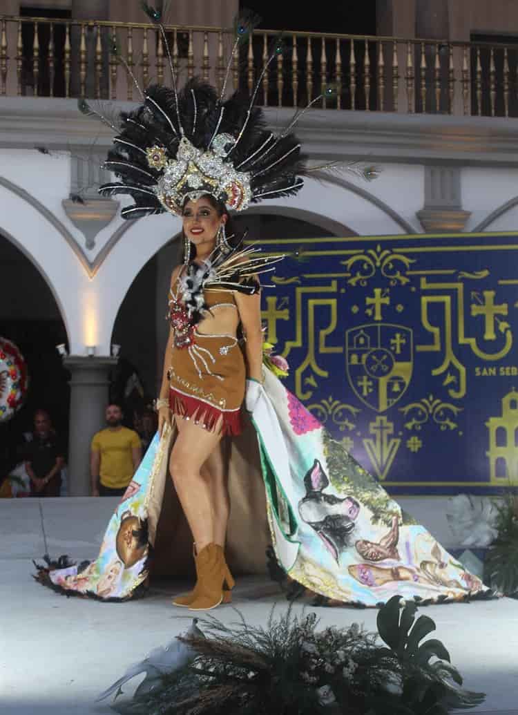 Finalistas de Miss Earth Veracruz modelaron trajes típicos de sus municipios