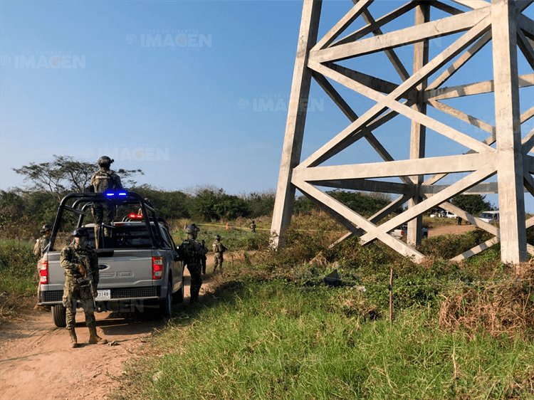 Hallan más vehículos usados en balacera en la carretera Veracruz-Xalapa(+Video)