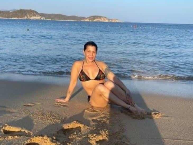 Alejandra Guzmán posa en bikini y recibe duras criticas