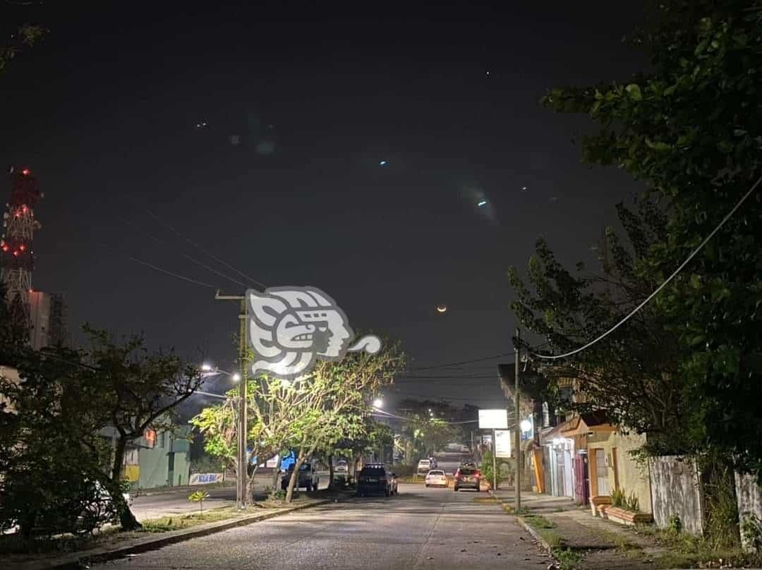 ¿Ovnis en Coatzacoalcos? Captan extrañas luces en el cielo