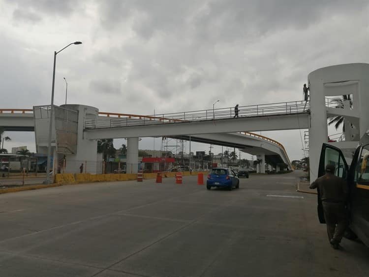 Por mantenimiento cierran carriles en la Transístmica(+Video)