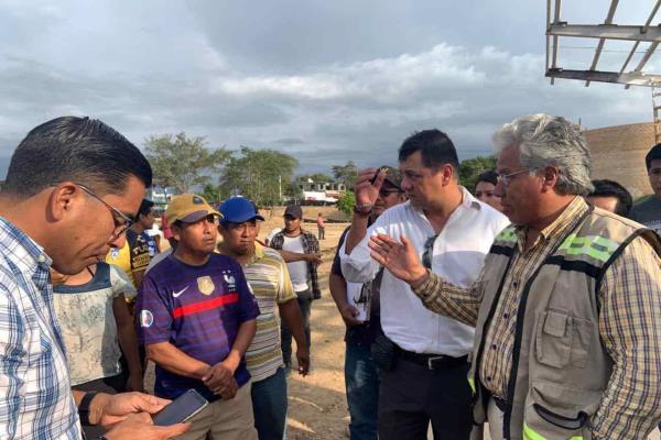Lluvia de reclamos; así recibieron a funcionario de Sedatu en Sayula