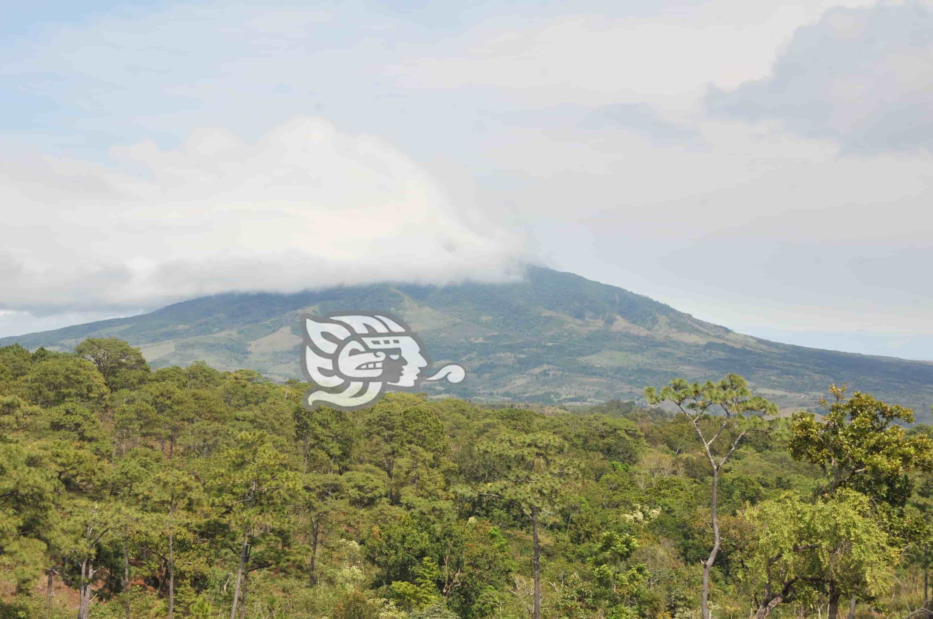 Volcán de San Martín, zona de avistamientos ovnis, asegura investigador