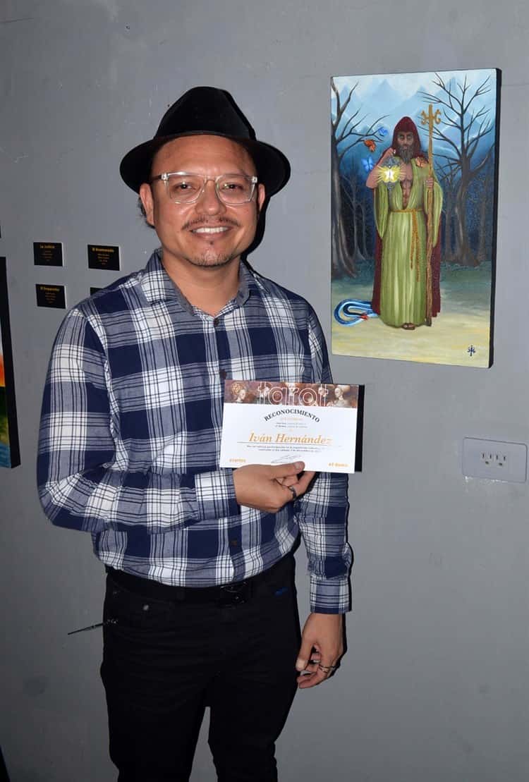 Alumnos de ESARTES inauguran exposición ‘Tarot’
