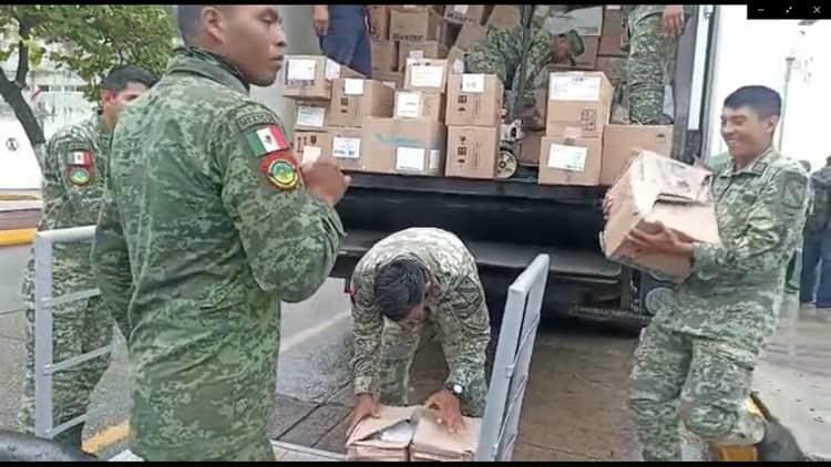 Ejército abasteció de medicamentos al Hospital Gómez Farías (+Video)