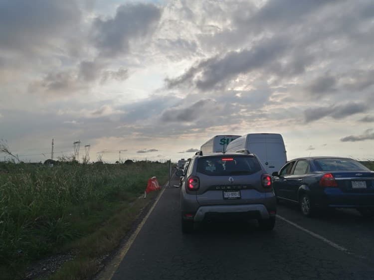 Caos vial en la Transístmica Coatza- Mina