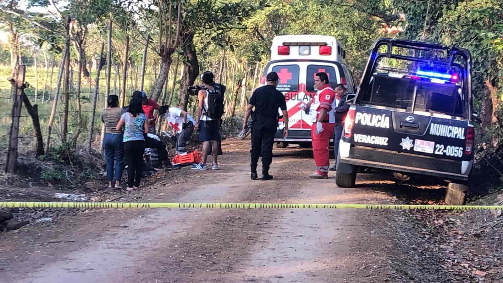 Grave jovencito al derrapar en motocicleta en San Andrés Tuxtla