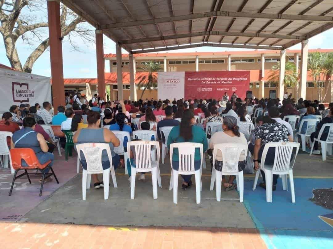 Empresas constructoras incumplían con obras en escuelas públicas: Manuel Huerta Ladrón de Guevara