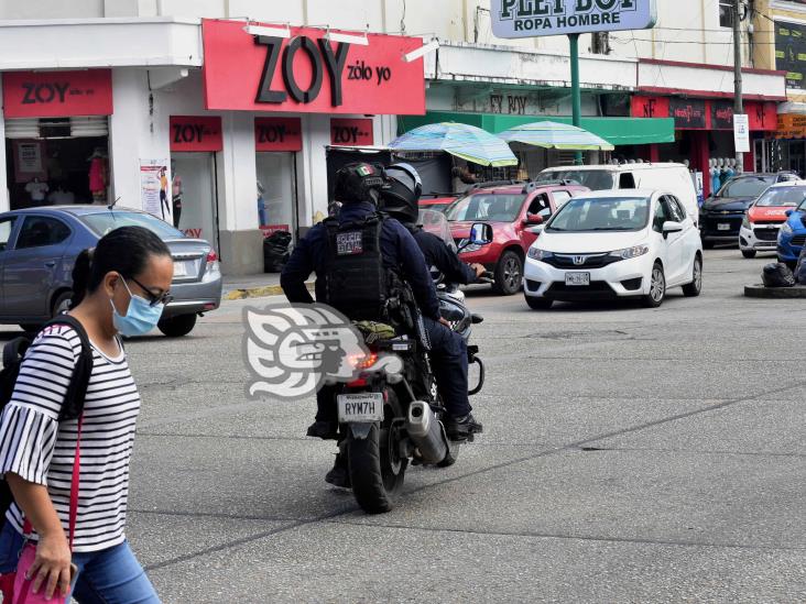 Corporaciones mantienen vigilancia en el Centro de Coatzacoalcos