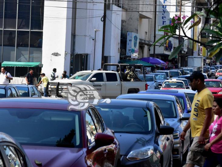 Corporaciones mantienen vigilancia en el Centro de Coatzacoalcos