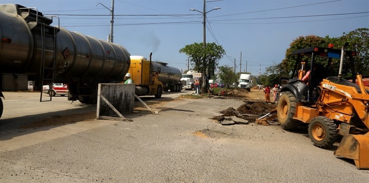 Caos vial por obras en la ‘Carretera Ancha’ (+Video)