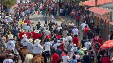 Es una tradición, alcalde presume saldo blanco por encierro de toros