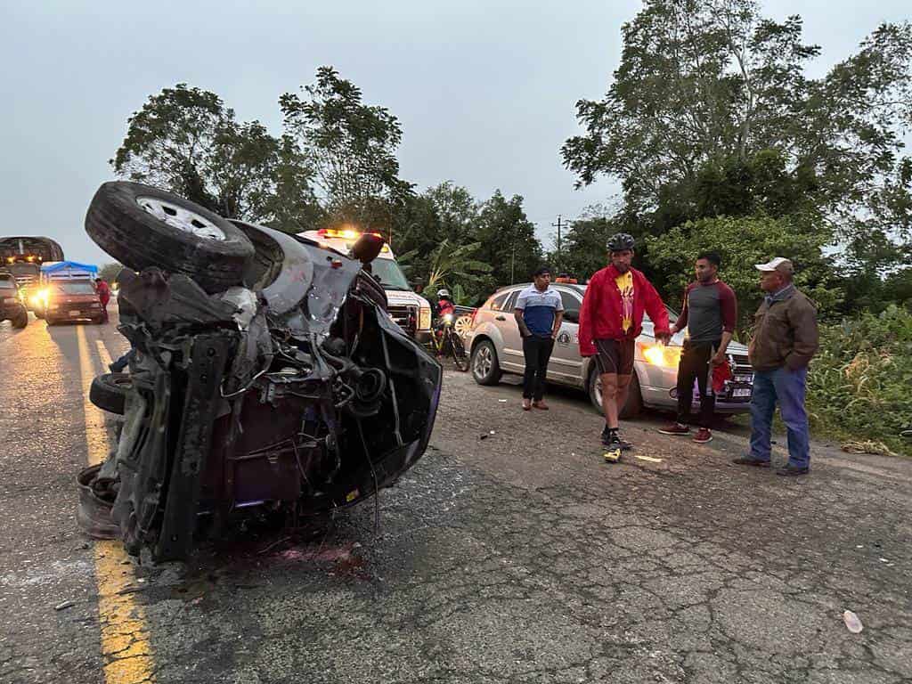 Colisión de camionetas deja 7 lesionados en Álamo-Tihuatlán