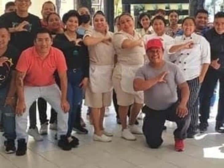 Viajan acayuqueños a la Riviera Maya en busca de empleo