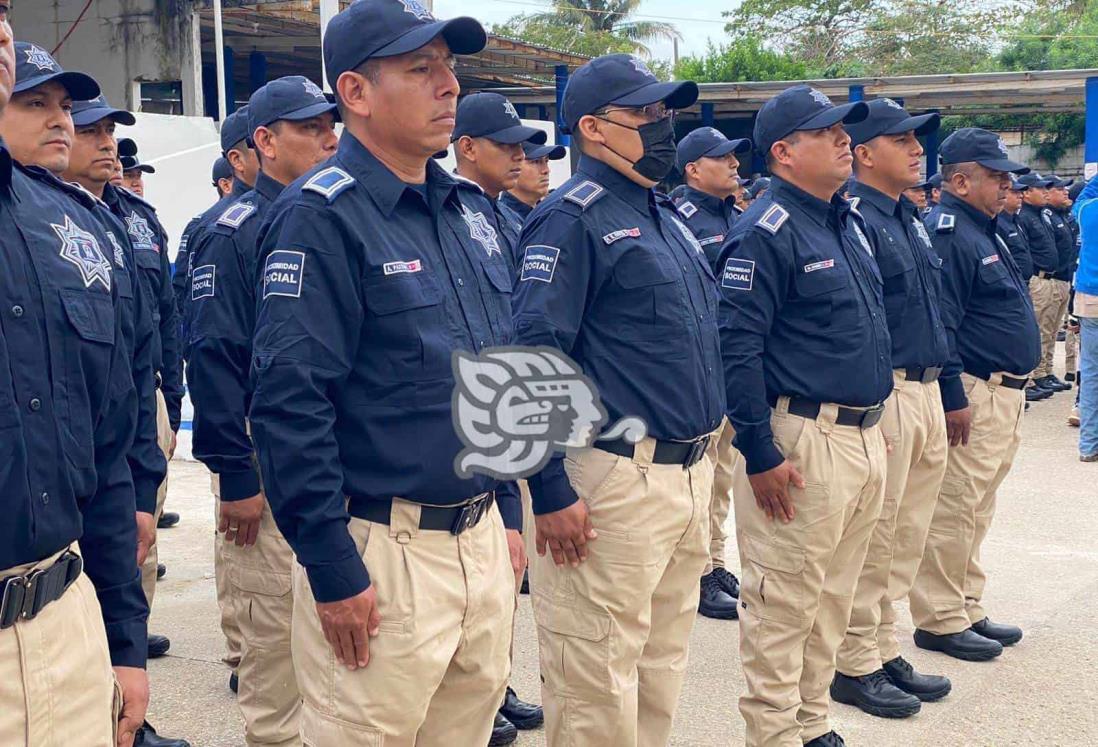 Entregan uniformes a Policía Municipal de Coatzacoalcos