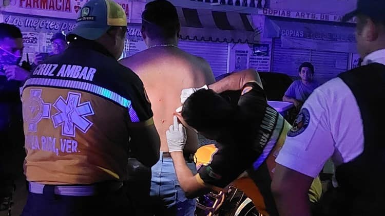 Empleados de funerarias se disputan cliente a golpes en Poza Rica