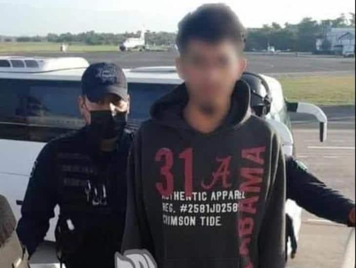 Extraditan a El Salvador a pandillero detenido en un retén de Acayucan