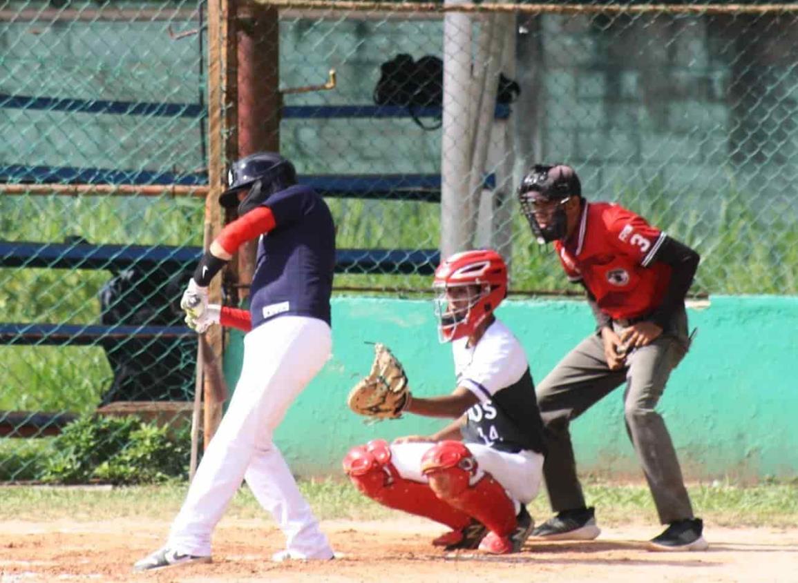 Juego de Estrellas en Liga Sabatina de softbol ADM de Mina