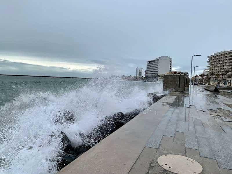 Vientos del norte superan los 104 kilómetros por hora en el puerto de Veracruz