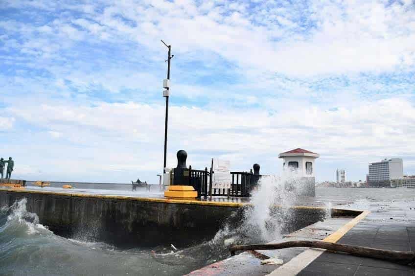 Capitanía cierra el puerto de Veracruz a la navegación menor y mayor por evento de norte