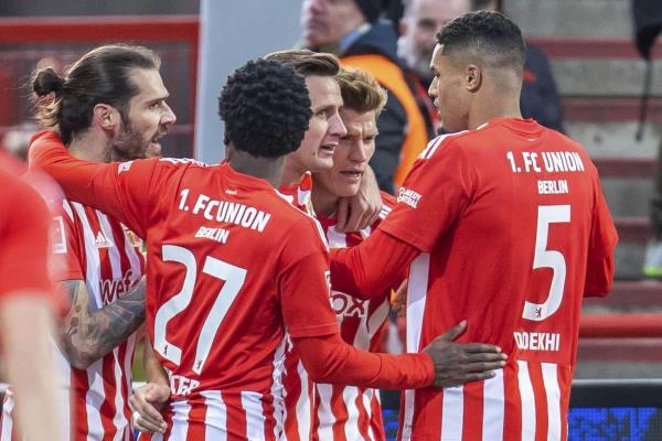 Gana Unión Berlín y sorprende con su liderato en Alemania
