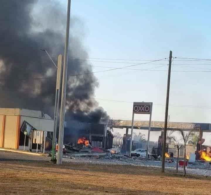 Explosión de pipa en gasolinera deja 2 muertos y 4 heridos en Tula, Hidalgo (+Video)