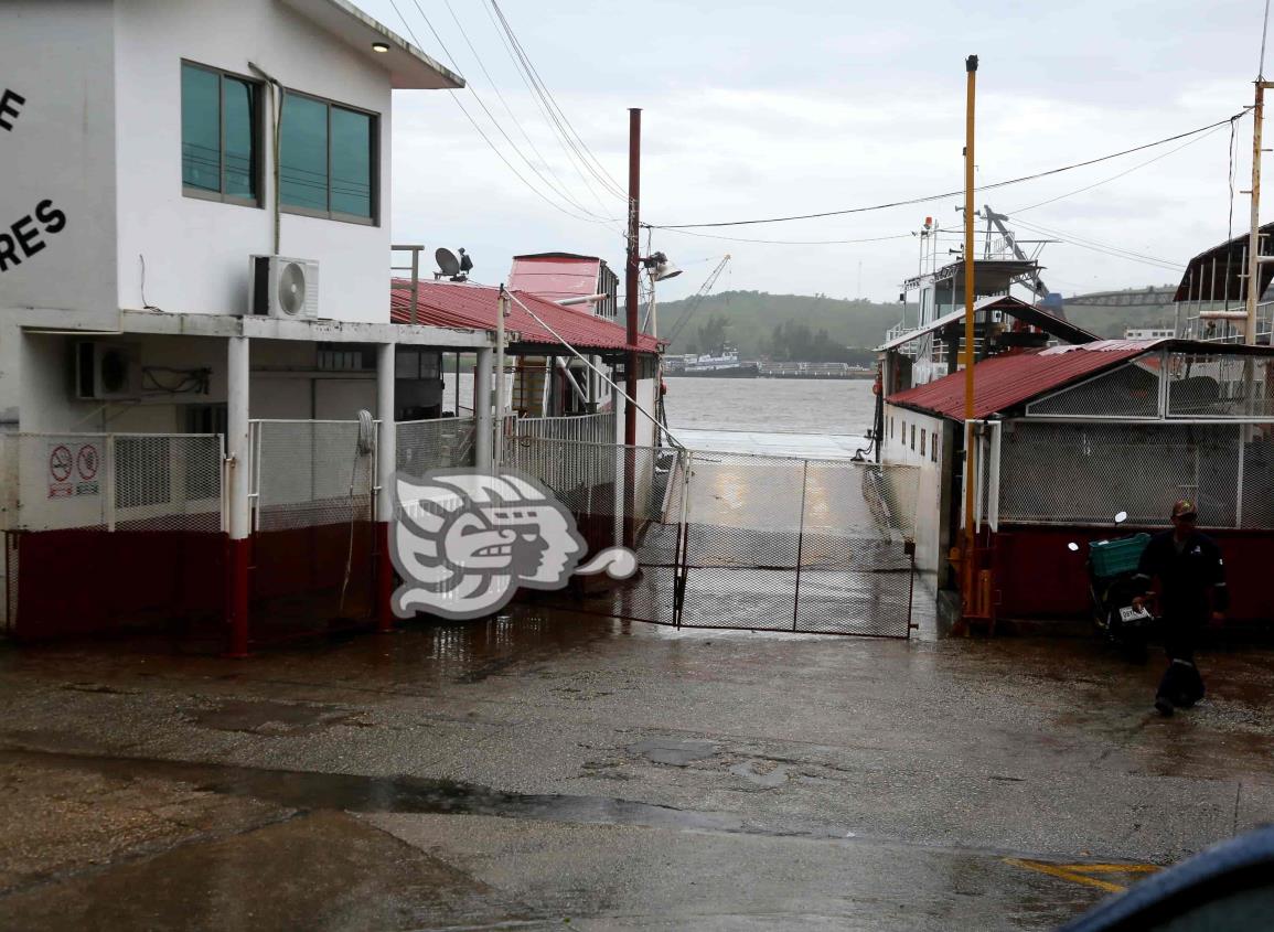 Por día festivo, Sistema de Transbordadores de Coatzacoalcos cambia horario