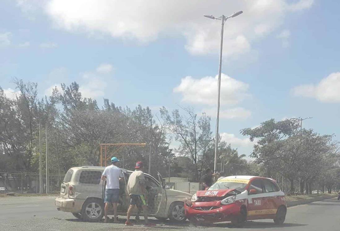 Aparatoso choque a la altura de Tamsa, en Veracruz