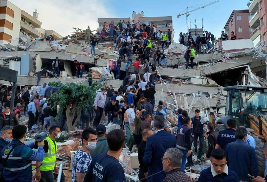 Terremoto de 7.8 deja más de mil personas sin vida y cientos de heridos en Turquía (+Video)