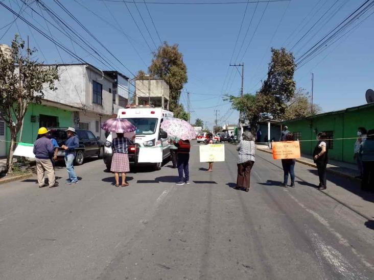 Protestan en Ixtaczoquitlán contra introducción de tubería de gas (+Video)