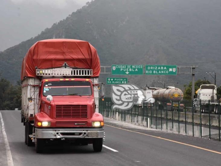 Carretera de Cumbres de Maltrata, principal foco rojo de robo en transporte de carga: Canacar