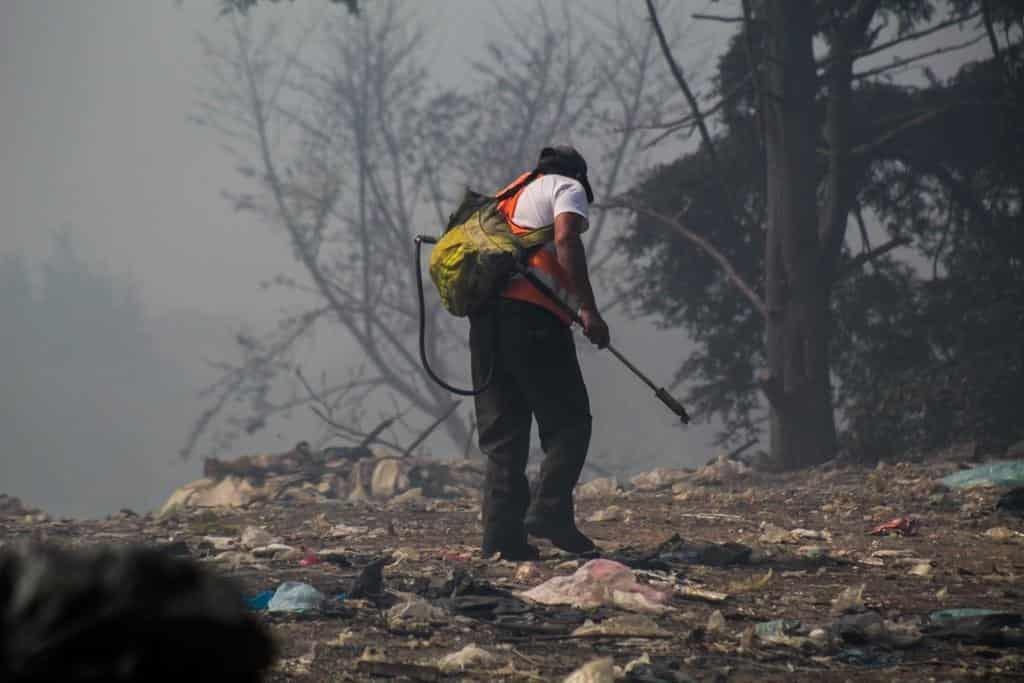 Provocaron incendio en basurero “para causar daño”, acusan autoridades de Naolinco